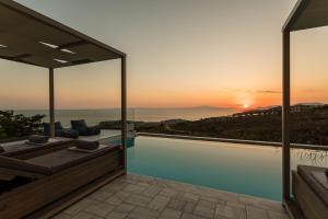 Бассейн в Villa Achilleas или поблизости