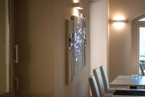 Fotografie z fotogalerie ubytování Hotel Torre Imperiale v destinaci Maccagno Superiore
