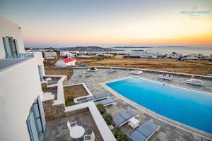 Bazén v ubytovaní Aeolos Resort alebo v jeho blízkosti
