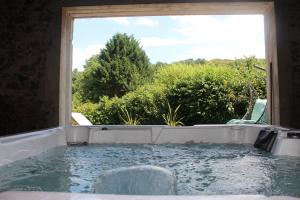 Gallery image of Ferme Laurens in Bartrés +18 photos