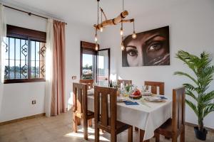 Φωτογραφία από το άλμπουμ του Chalet Acebuche σε La Muela