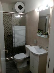 A bathroom at Vacations in Corfu-Antiperni by CorfuEscapes