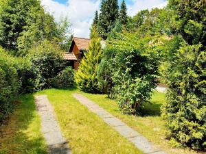 Ein Garten an der Unterkunft Ferienhaus Siesta Hahnenklee mit großem Grundstück