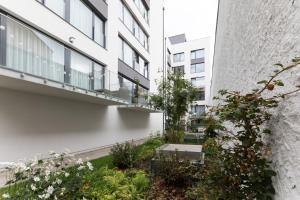 Jardin de l'établissement Anděl design duplex, AC, garage