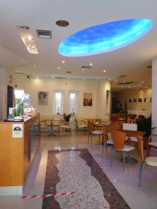 Vstupní hala nebo recepce v ubytování Efstratios Hotel