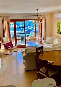 Posezení v ubytování Hartmut Friedrich Apartment Port de Soller