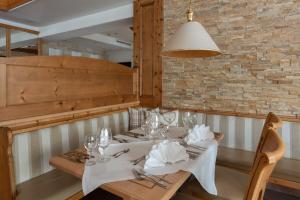Restauracja lub miejsce do jedzenia w obiekcie Hotel Central