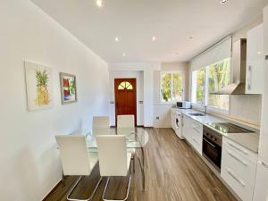 Kuchyň nebo kuchyňský kout v ubytování Apartamento en el centro del Albir