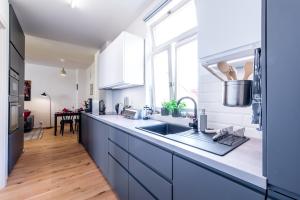 Kuchyňa alebo kuchynka v ubytovaní Apartment MERAN