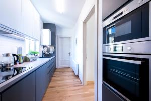 Kuchyňa alebo kuchynka v ubytovaní Apartment MERAN