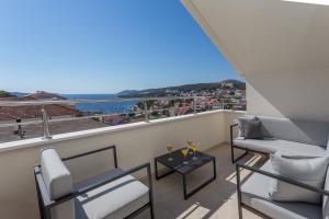 Balkon ili terasa u objektu Golden View Penthouse