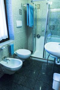 A bathroom at Villa Erika