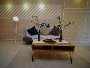 MLH Designer Duplex Suite @ EkoCheras的休息区