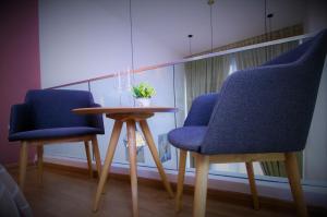 MLH Designer Duplex Suite @ EkoCheras的休息区