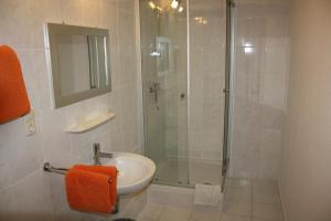 Koupelna v ubytování Ferienwohnung Ziemons + 37 fotografií