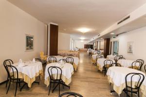 Restaurace v ubytování Hotel Diplomatic
