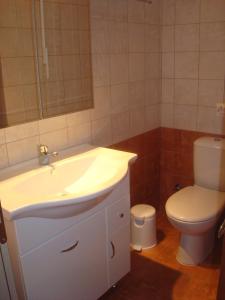 Bagno di Aigaio Studios tinos