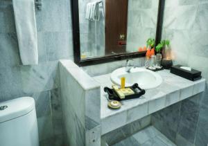 Vannituba majutusasutuses The Jayakarta Yogyakarta Hotel & Spa