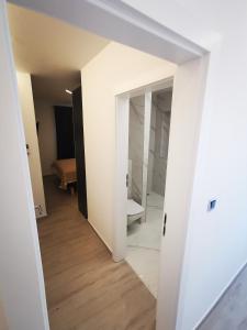 Koupelna v ubytování SPA Apartment Vito