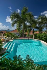 The swimming pool at or close to BELLAMARE