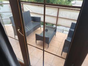 A balcony or terrace at Apartmán v centre mesta
