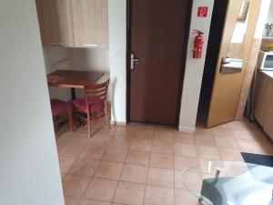 A kitchen or kitchenette at Apartmán v centre mesta