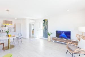 Et tv og/eller underholdning på Fiori Boutique Apartment