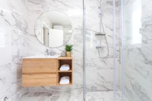 Et badeværelse på Fiori Boutique Apartment + 37 billeder