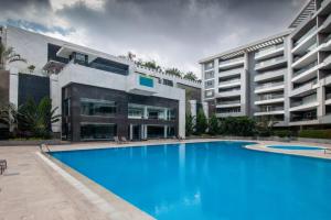 Bassein majutusasutuses The 2BDR Compelling Condo 5 min to CAI Airport või selle lähedal