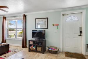 Gallery image of Gulf View Cottage #3 in Bradenton Beach