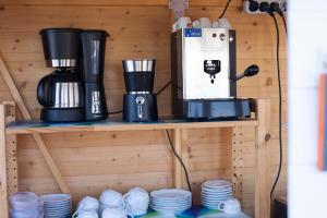 Príslušenstvo na prípravu kávy alebo čaju v ubytovaní L'Ancora B&B