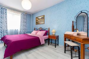 מיטה או מיטות בחדר ב-StudioMinsk 4 Apartments - Minsk