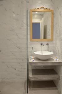 Koupelna v ubytování Hotel Apartments Giannis