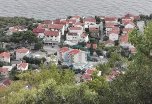 Landskap semula jadi dekat dengan apartmen