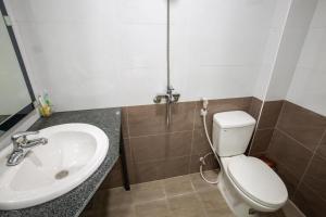 Ein Badezimmer in der Unterkunft 5.T Hostel