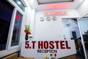 Gallery image of 5.T Hostel in Hue
