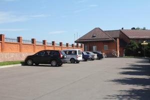 Afbeelding uit fotogalerij van Parade Allure in Zhashkiv