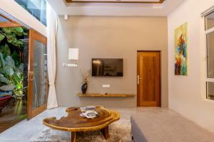 TV a/nebo společenská místnost v ubytování Maneh Villa Langkawi - Private Pool