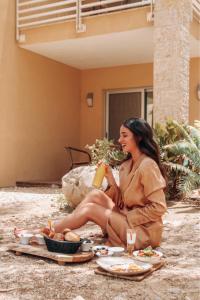 Nápoje v ubytování Ein Gedi Kibbutz Hotel
