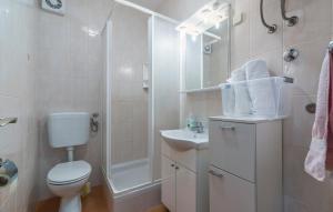 Kúpeľňa v ubytovaní Apartments Magdalena AS1 + 23 fotografií