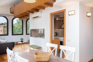A seating area at Flateli Sant Fèlix