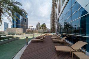 Gallery image of Hometown Apartments - Luxury and Spacious 3 bedroom apartment in Marina in Dubai