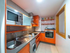 Køkken eller tekøkken på Apartment Monaco 01-2 by Interhome