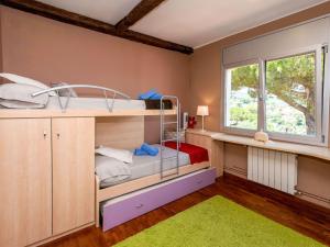 Posteľ alebo postele v izbe v ubytovaní Holiday Home Ginesteres by Interhome