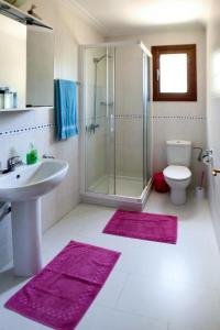 Łazienka w obiekcie Holiday Home Schnuffi by Interhome