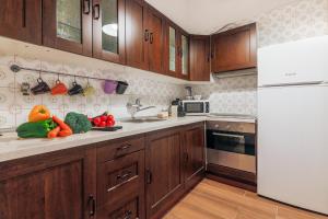 A kitchen or kitchenette at Be Barcelona Eixample Universidad