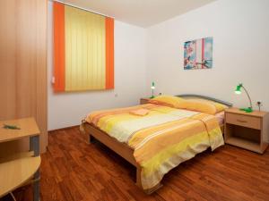Postel nebo postele na pokoji v ubytování Holiday Home Ana by Interhome