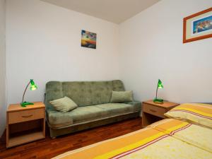 Postel nebo postele na pokoji v ubytování Holiday Home Ana by Interhome