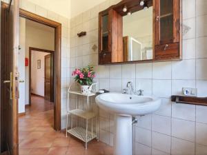 A bathroom at Holiday Home Il Forno - TER101 by Interhome