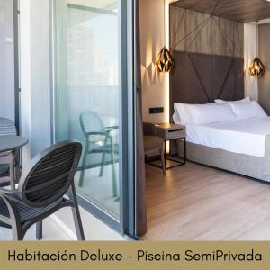 Łóżko lub łóżka w pokoju w obiekcie Hotel Bristol 4 Sup